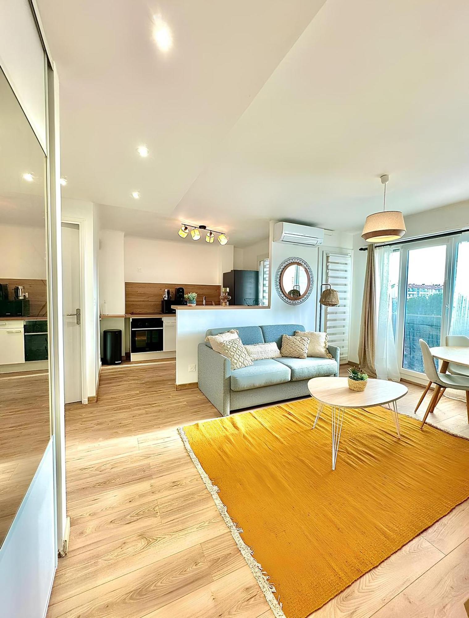 Magnifique Appartement En Face Du Stade Velodrome Marseille Exterior photo